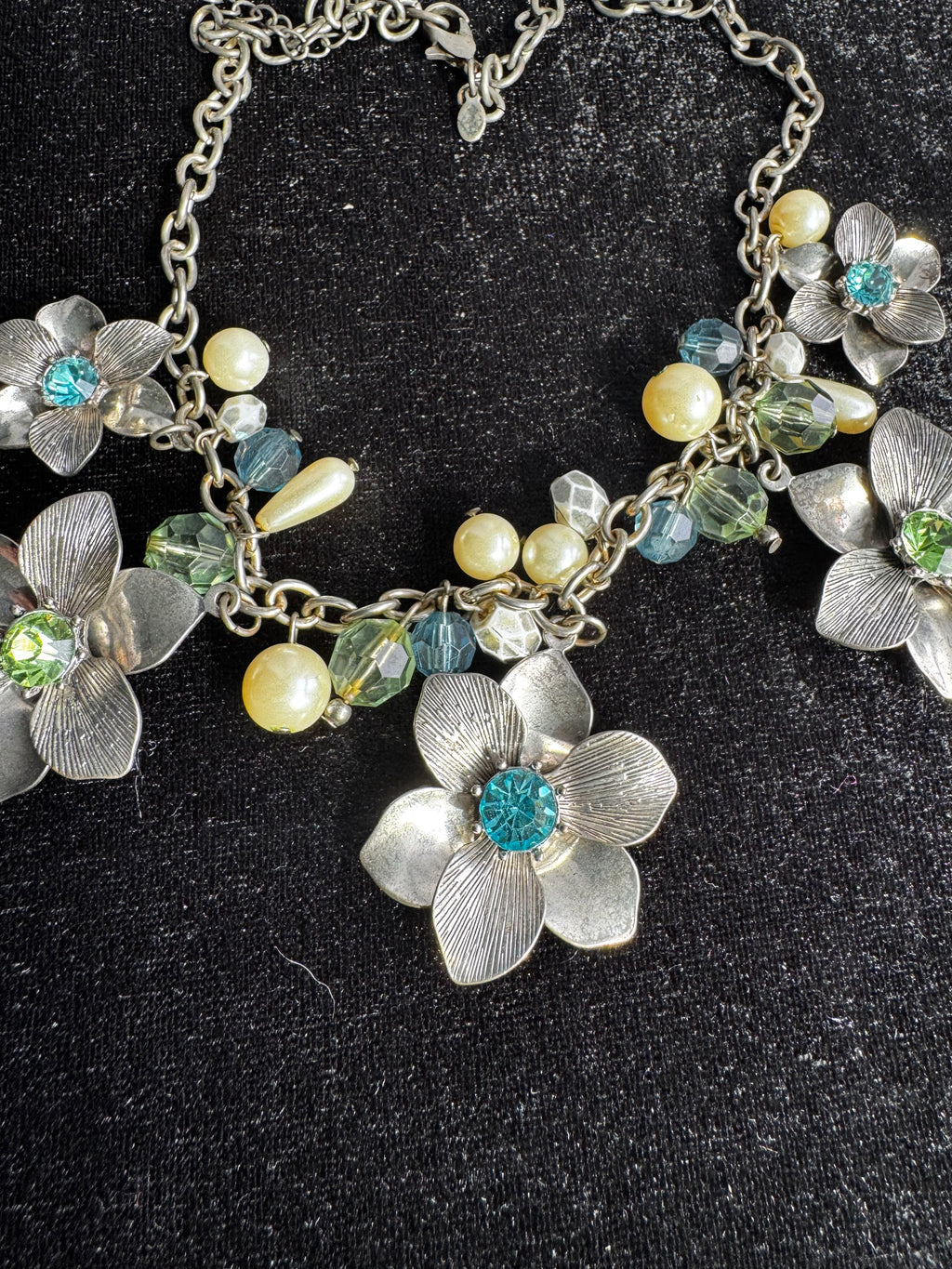 Premier Designs Garden Gate Floral Necklace