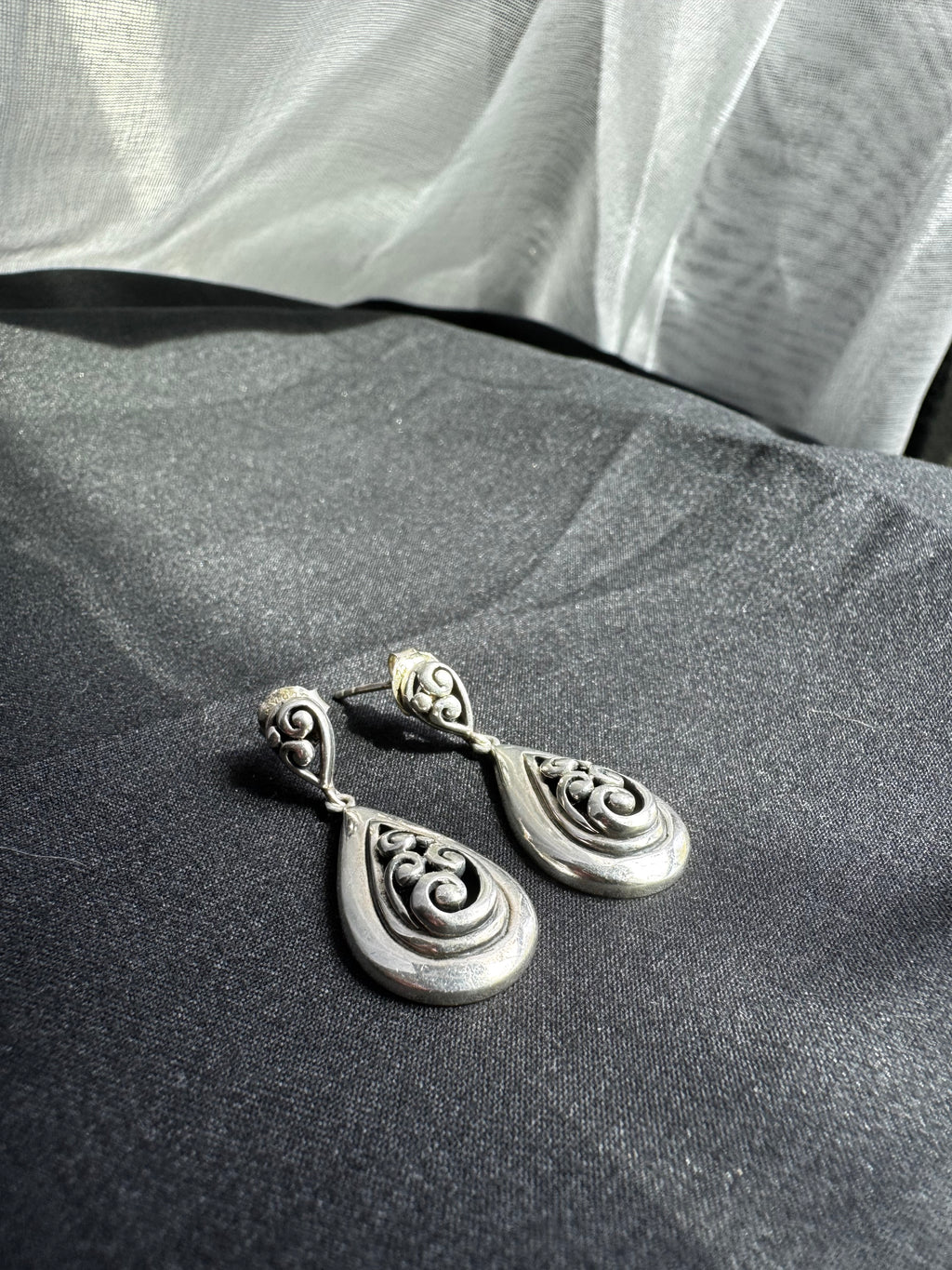 Vintage CSK Thailand 925 Sterling Silver Filigree Teardrop Dangle Earrings