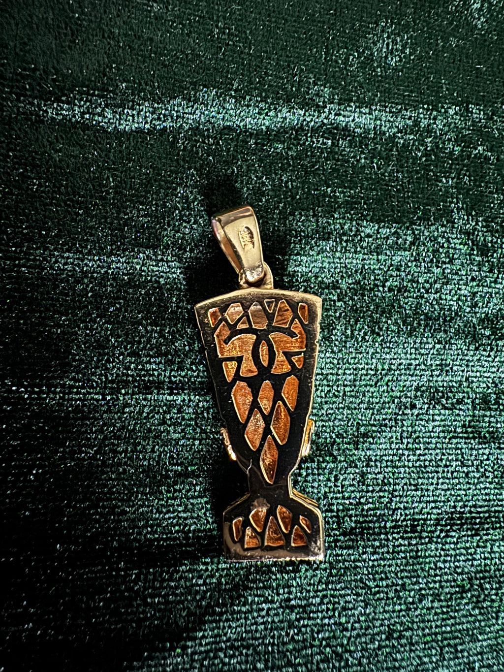 Nefertiti Gold Plated Pendant – Egyptian Queen Statement Charm – Vintage Style