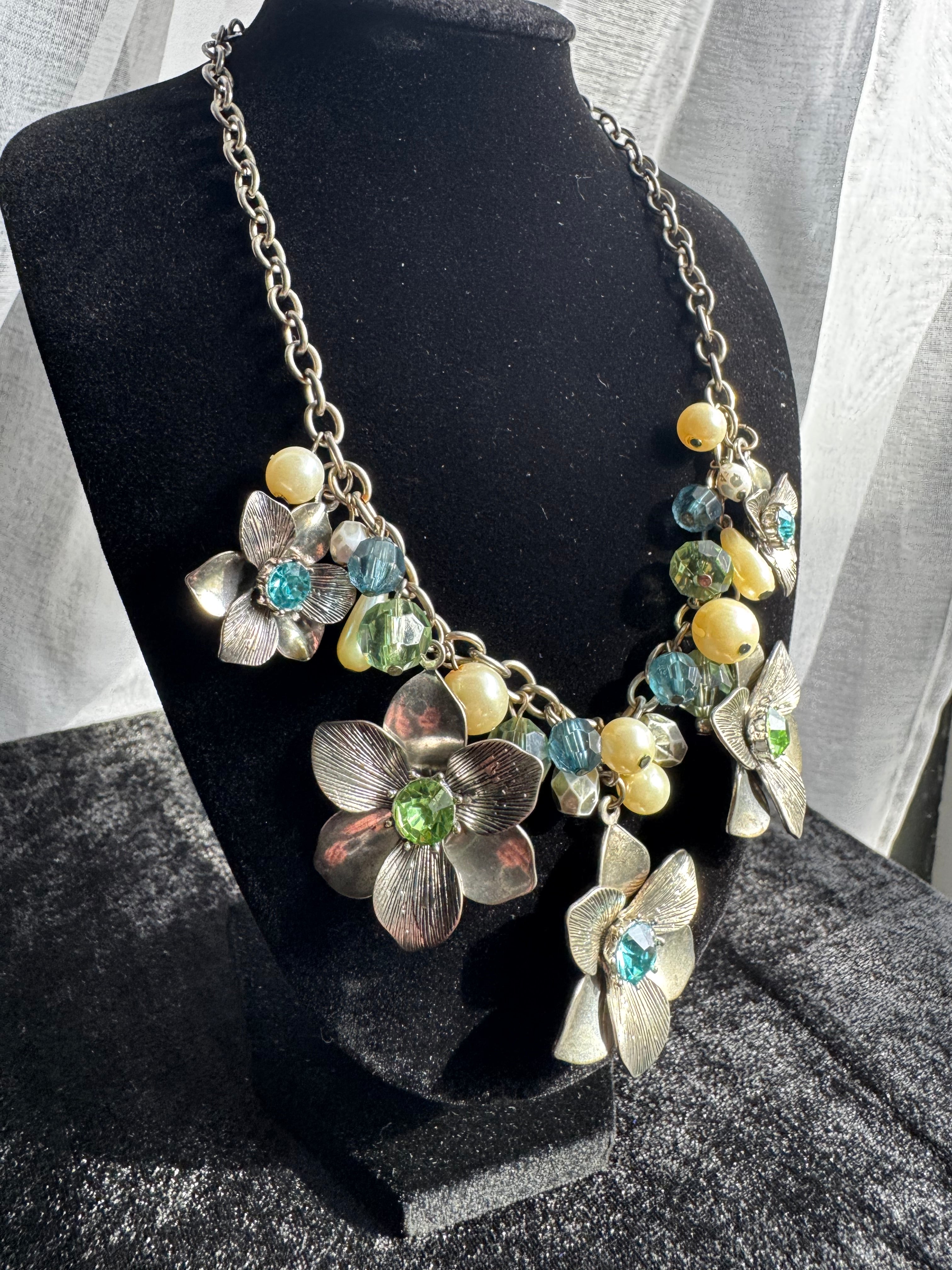 Premier Designs Garden Gate Floral Necklace