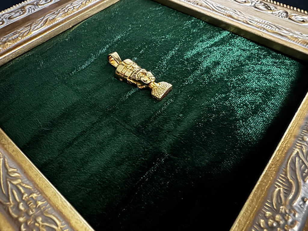 Nefertiti Gold Plated Pendant – Egyptian Queen Statement Charm – Vintage Style