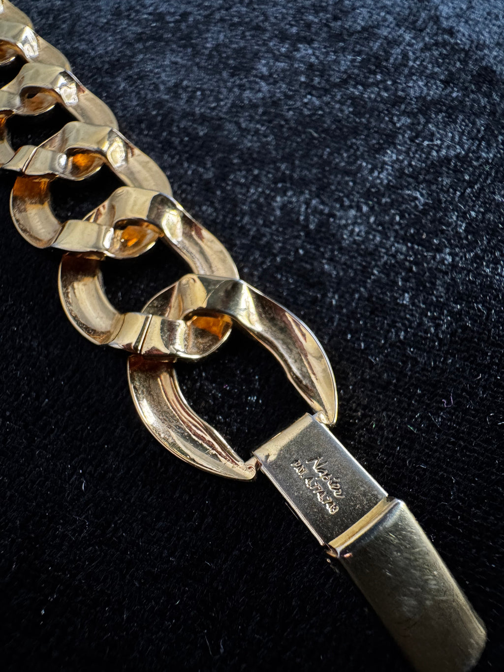 Vintage 1980s Napier Gold-Tone Chunky Curb Link Bracelet – Pat. 4774743